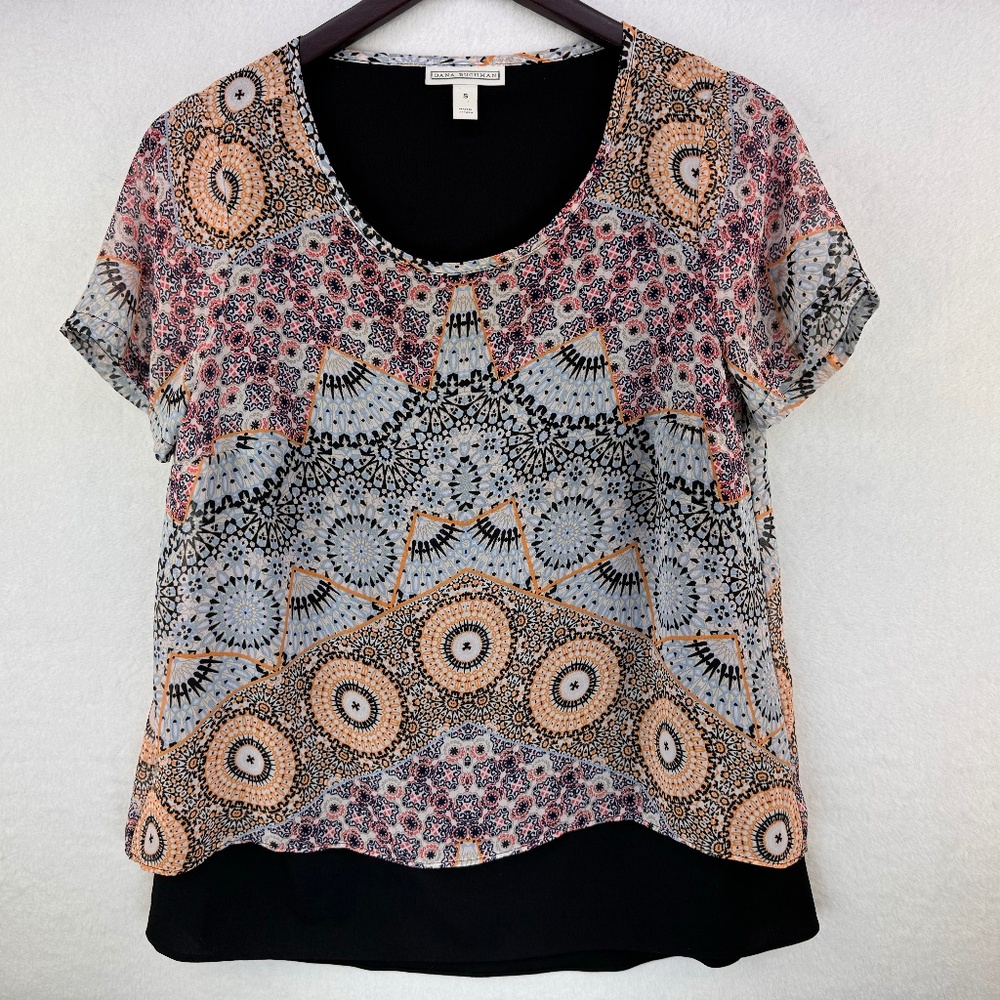Dana Buchman Blouse Sz S Two-layered Black and multicolor back slit short sleeve